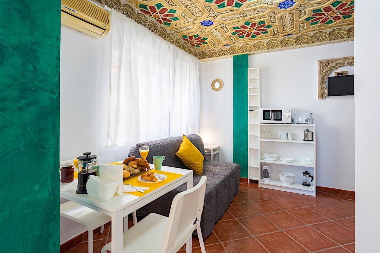 Casablanca Citycenter Young People Only Apartment Malaga Luaran gambar